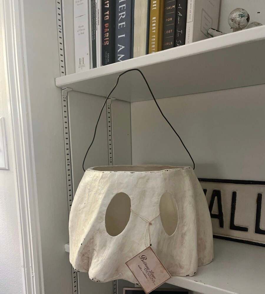 bethany lowe ghost bucket brand new